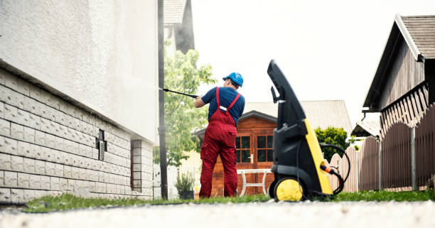 Best Animal Enclosure Cleaning  in Indnola, IA